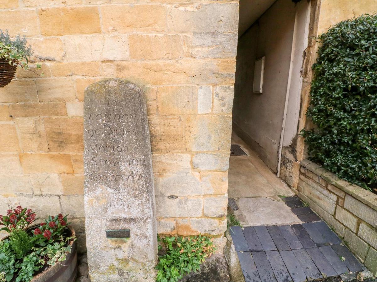 Blundell's Cottage Broadway  Esterno foto